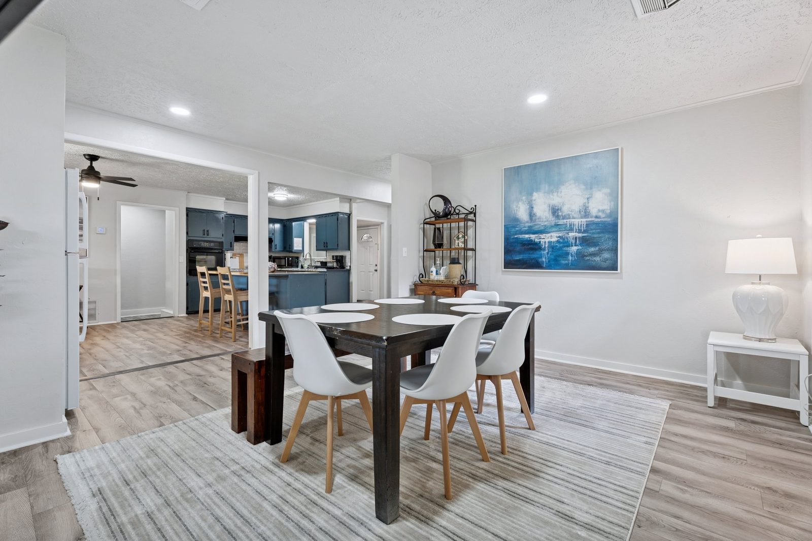 Dining space in a Tōshi Partners portfolio home