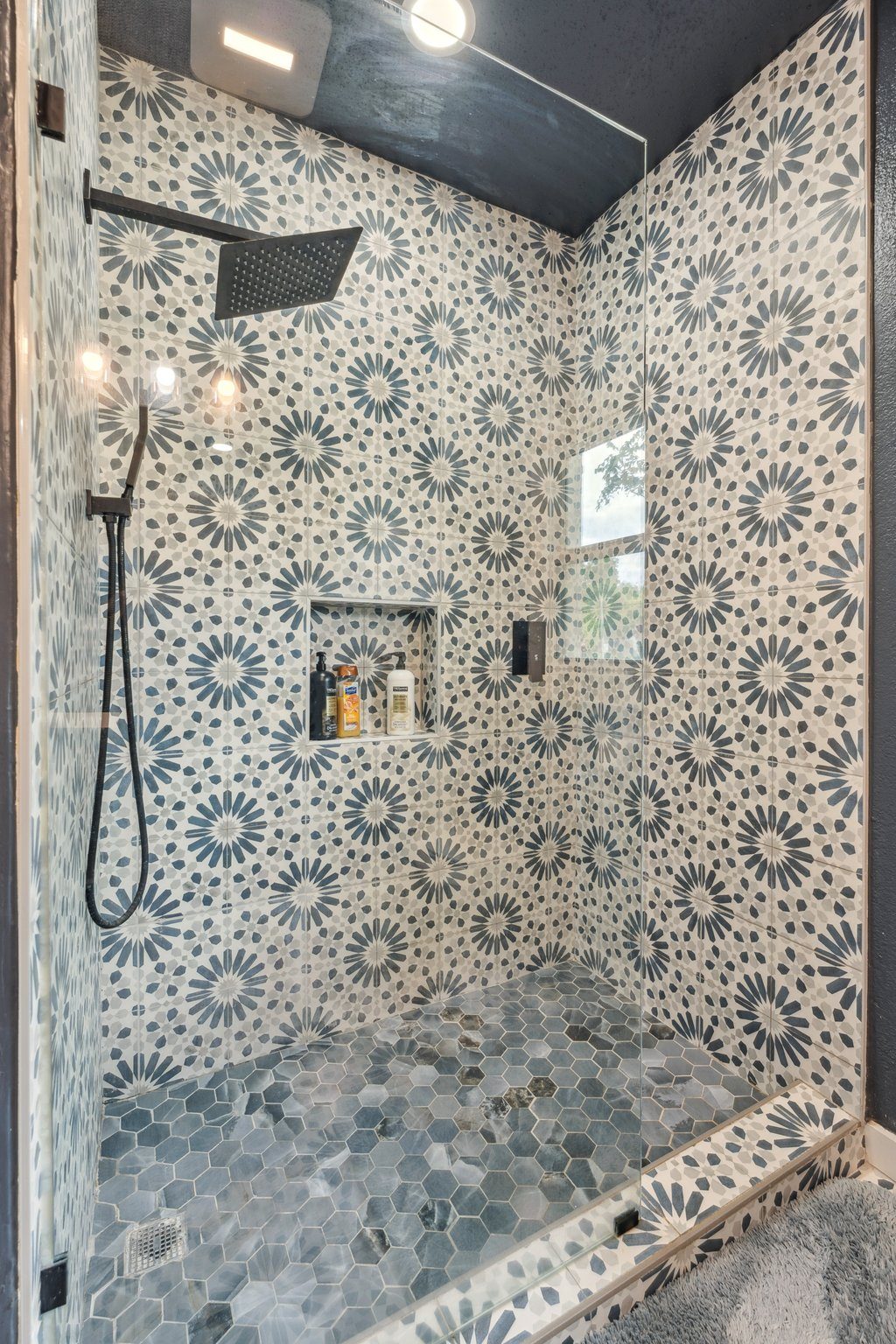2809 NW 12th Street — photograph 5